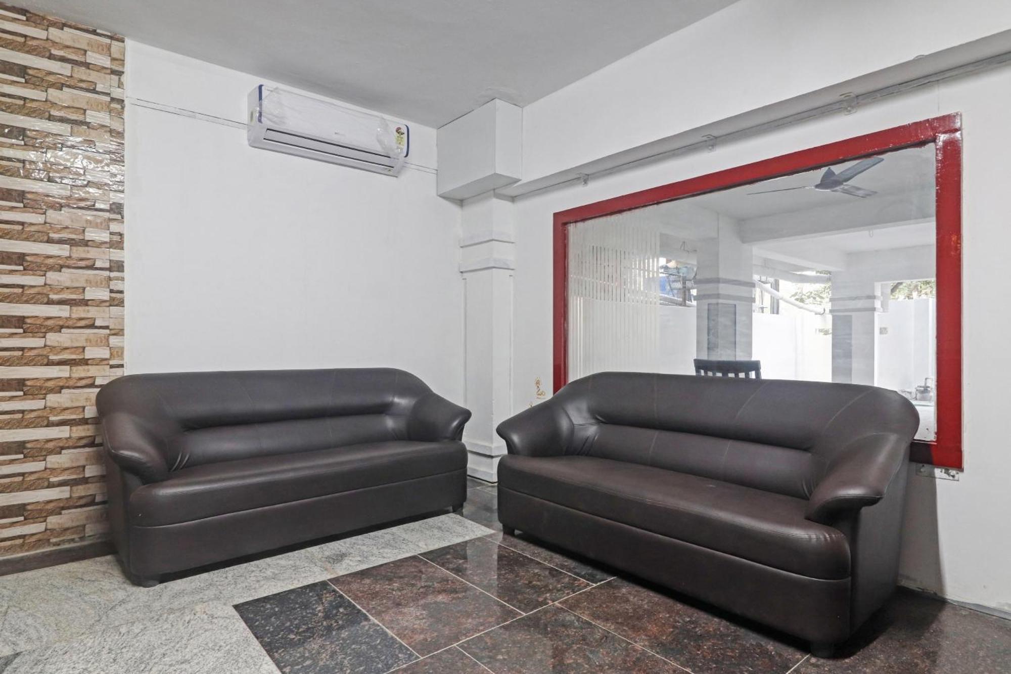 Townhouse De Alphabet Hotel Gachibowli Экстерьер фото