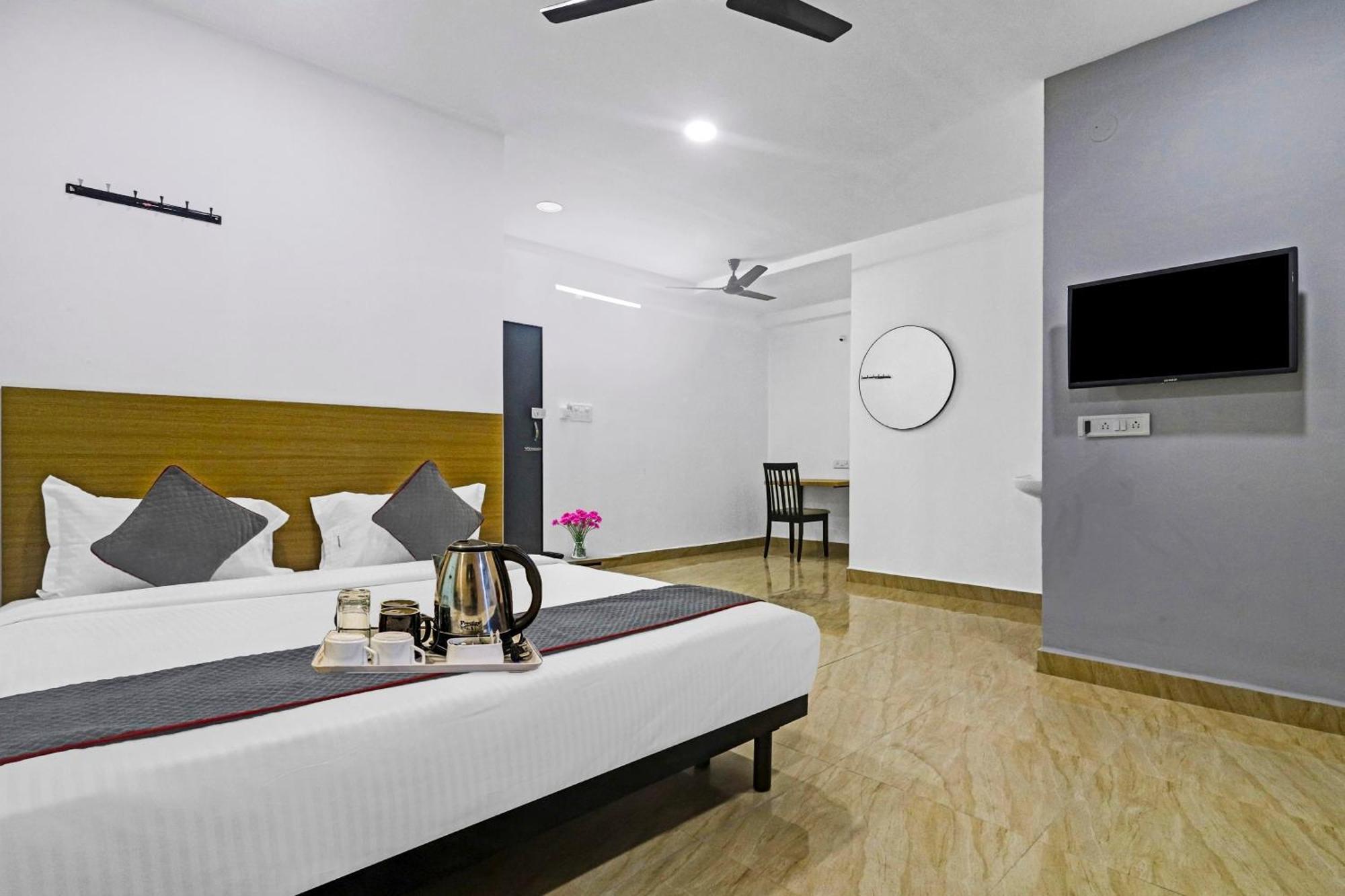 Townhouse De Alphabet Hotel Gachibowli Экстерьер фото